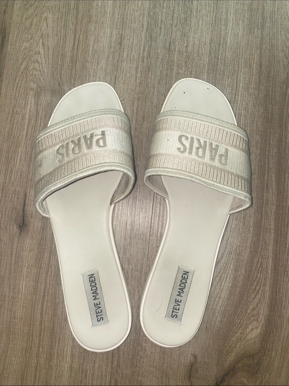 Steve Madden Cream/White 'Paris' Embroidered Slide Sandals